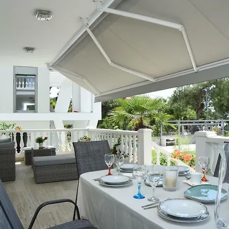 Divine Villa *