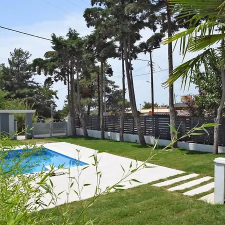Villa Divine Toróni